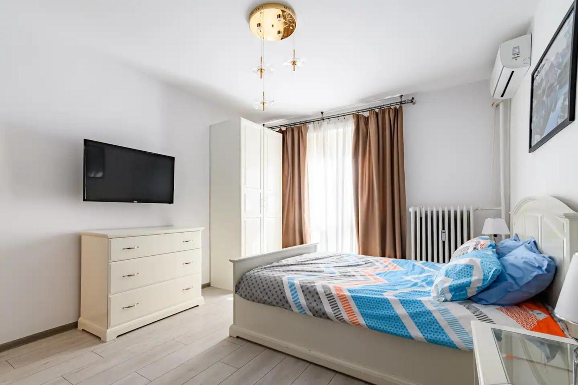 Apartamento 10 Seconds Away From The Main Street, Free Secured Parking Sofía Exterior foto